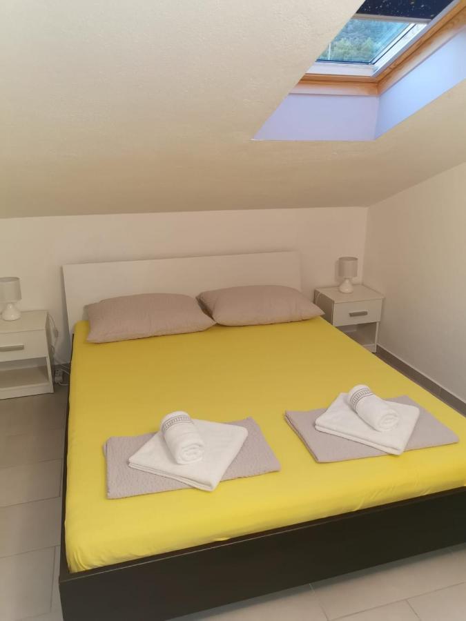 Apartman Sutalo Komarna Exterior foto